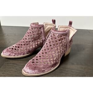 Jeffrey Campbell TAGGART Open Weave Velvet Suede Booties Lilac  Boho Country 7.5